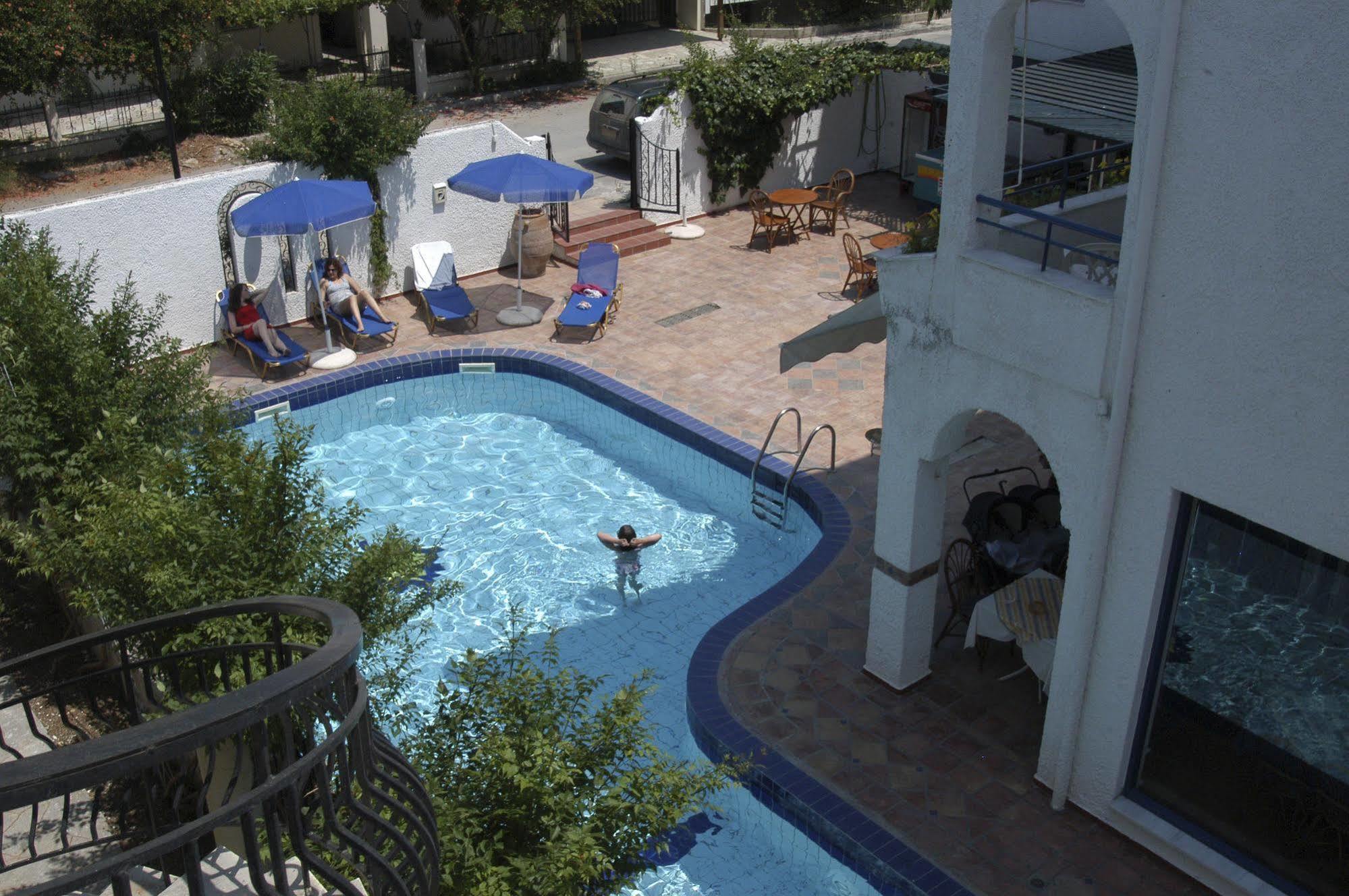 Golden Beach Potidea Nea Poteidaia Exterior foto